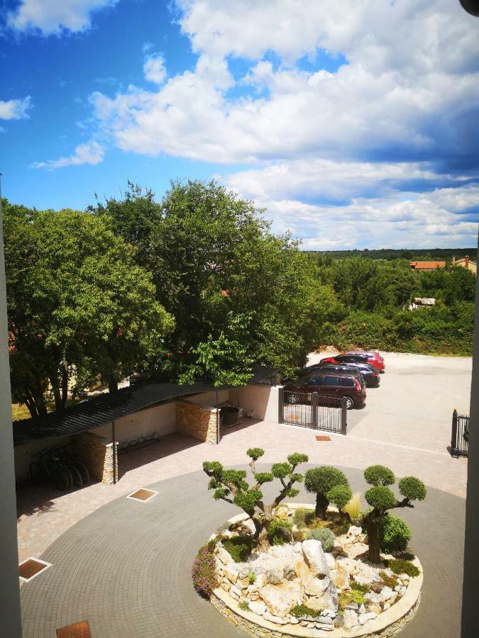 Villa Anja 2Nd Floor Peroj Dış mekan fotoğraf